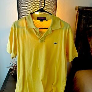 Medium Vineyard vines